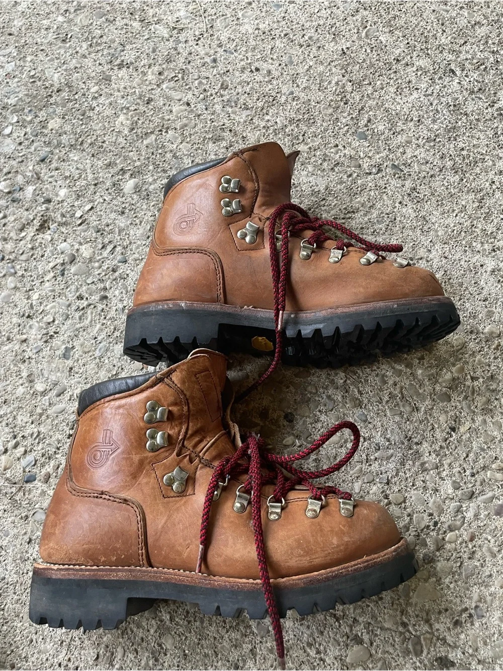 Vintage Mens DEXTER Hiking Mountaineering Boots Tan Leather Size 8M Vibram Sole